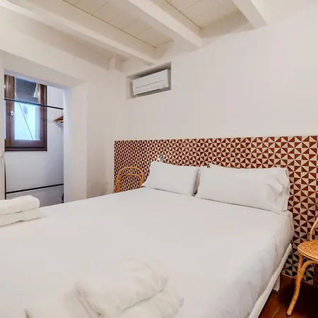 Flateli Santa Clara 22 شقة *